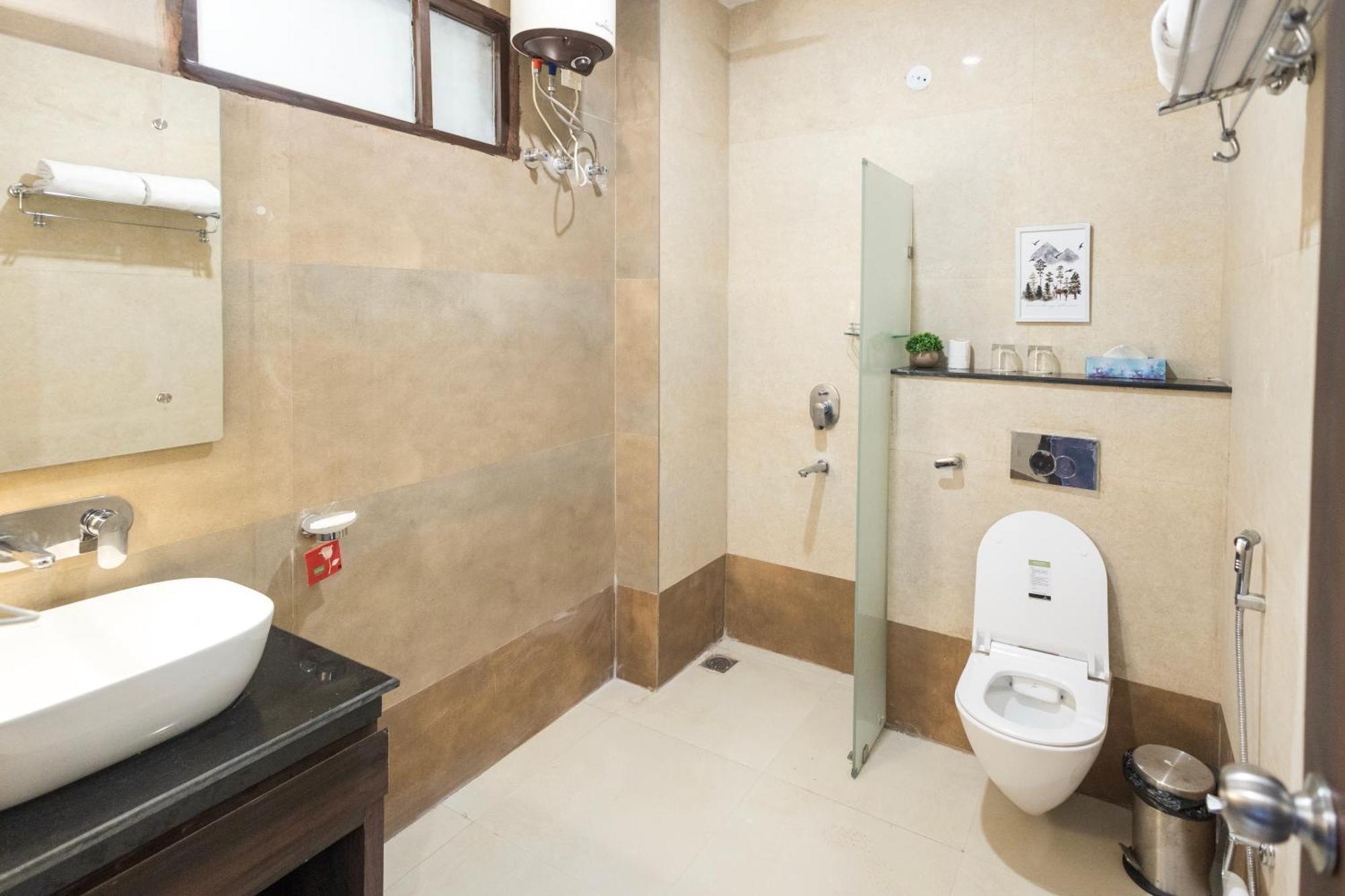 Stone Wood Hotel, רישיקש מראה חיצוני תמונה