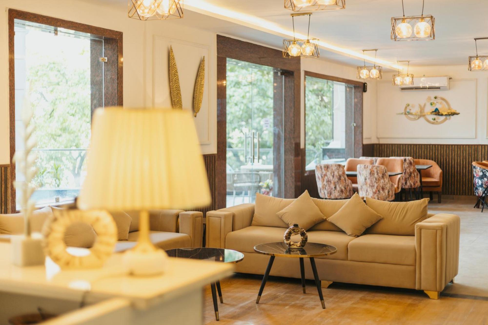 Stone Wood Hotel, רישיקש מראה חיצוני תמונה